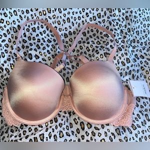 Auden | NWT | “The Daydream” padded t-shirt bra w. convertible straps